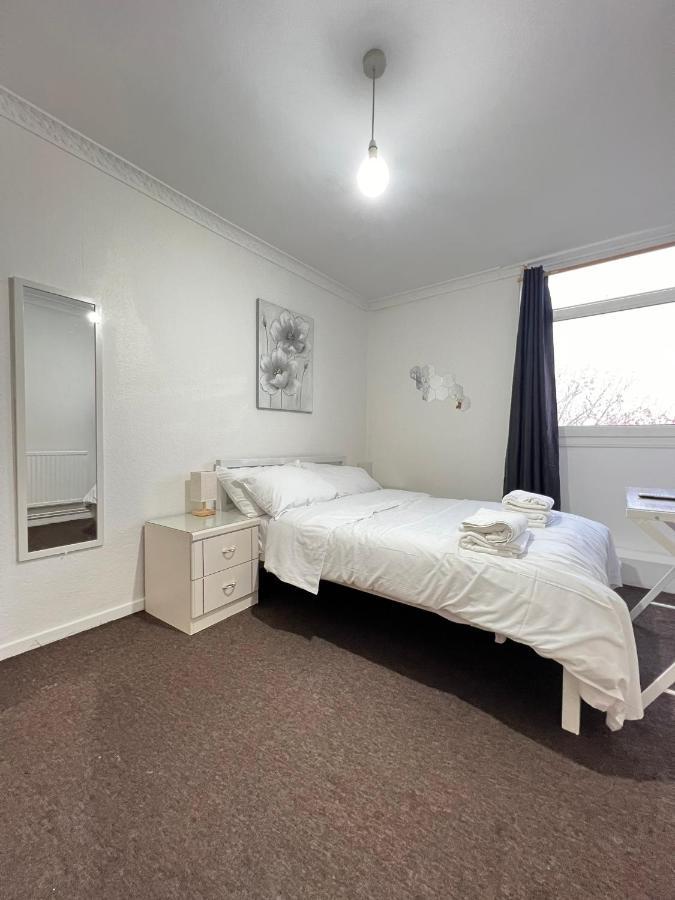 Entire 3 Bedroom Luxury Apartment In London With Private Balcony Exteriör bild
