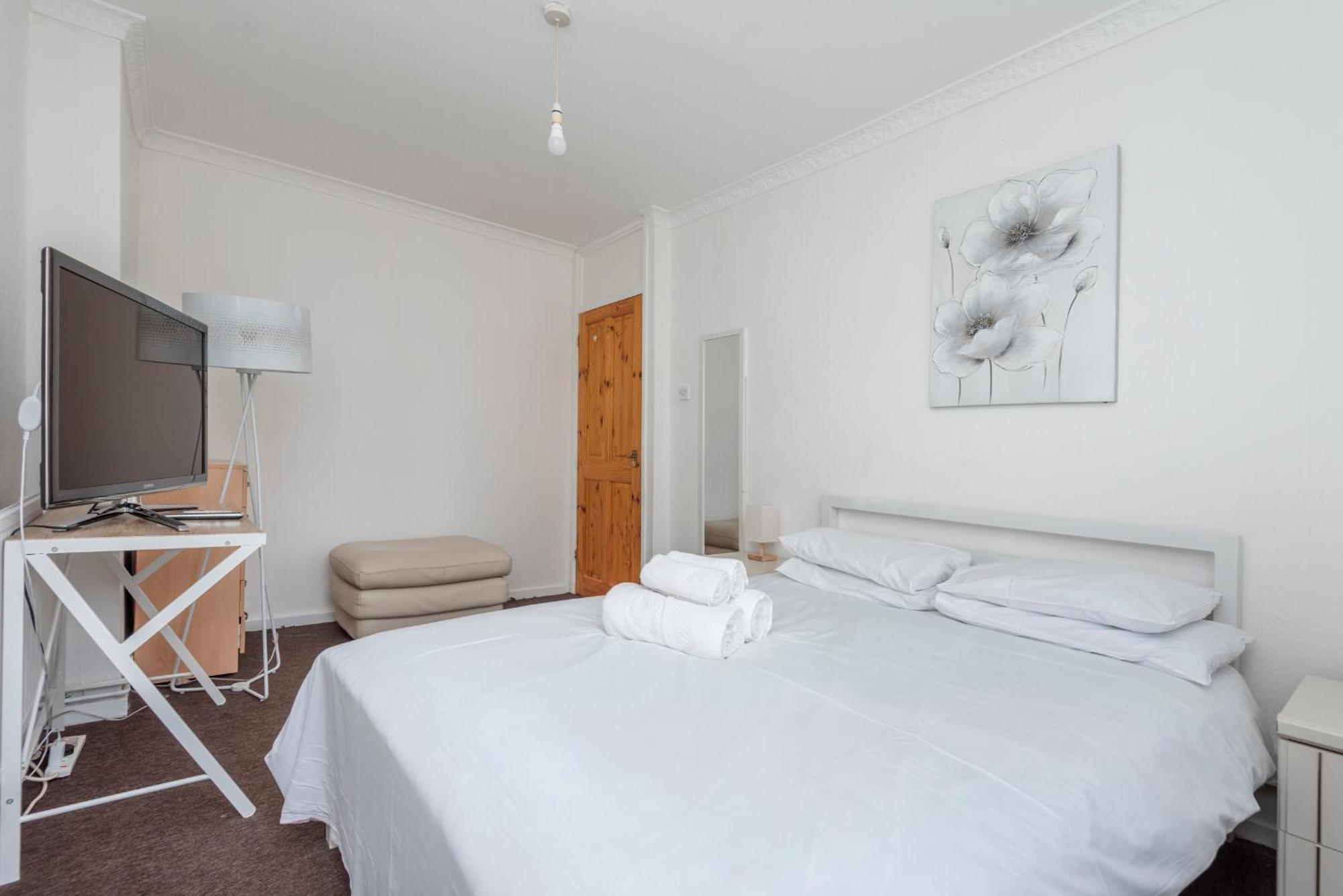 Entire 3 Bedroom Luxury Apartment In London With Private Balcony Exteriör bild